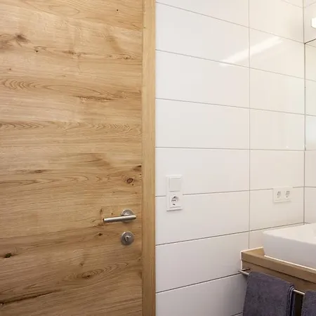 Brandhof Apartment *